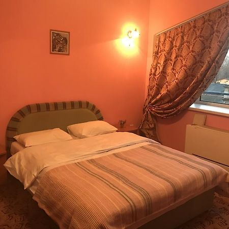 Mesogios Hotel Chişinau Exteriör bild