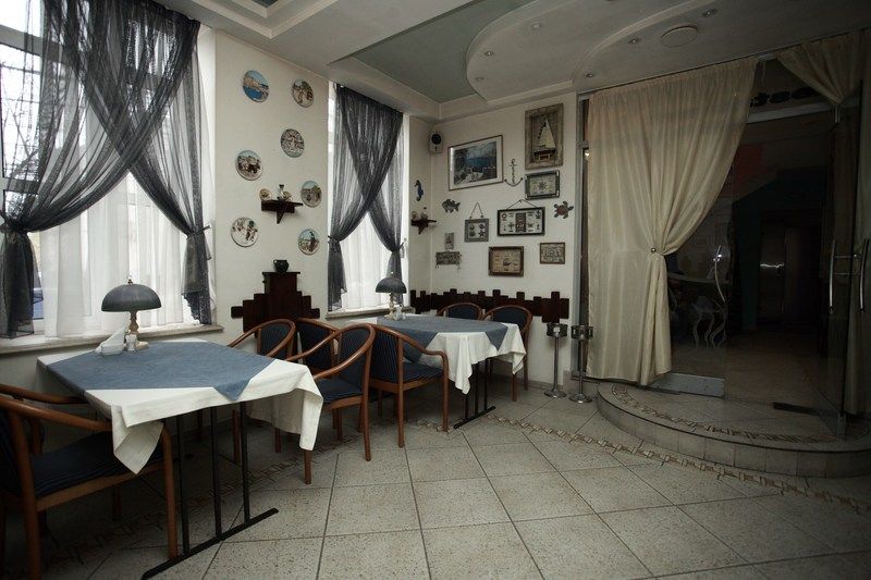 Mesogios Hotel Chişinau Exteriör bild