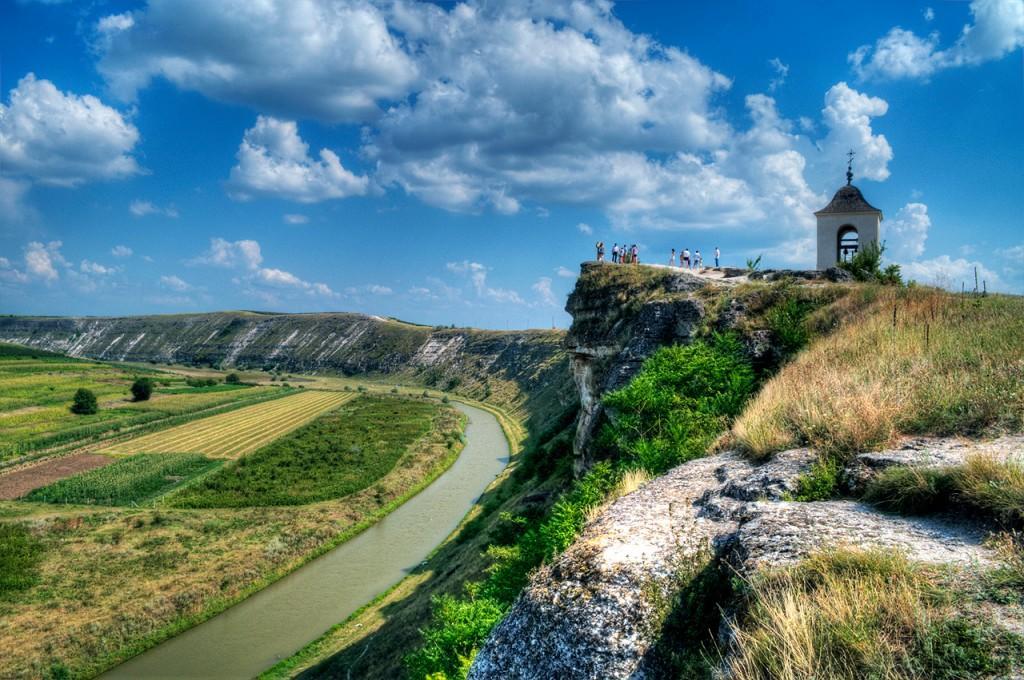 Mesogios Hotel Chişinau Exteriör bild