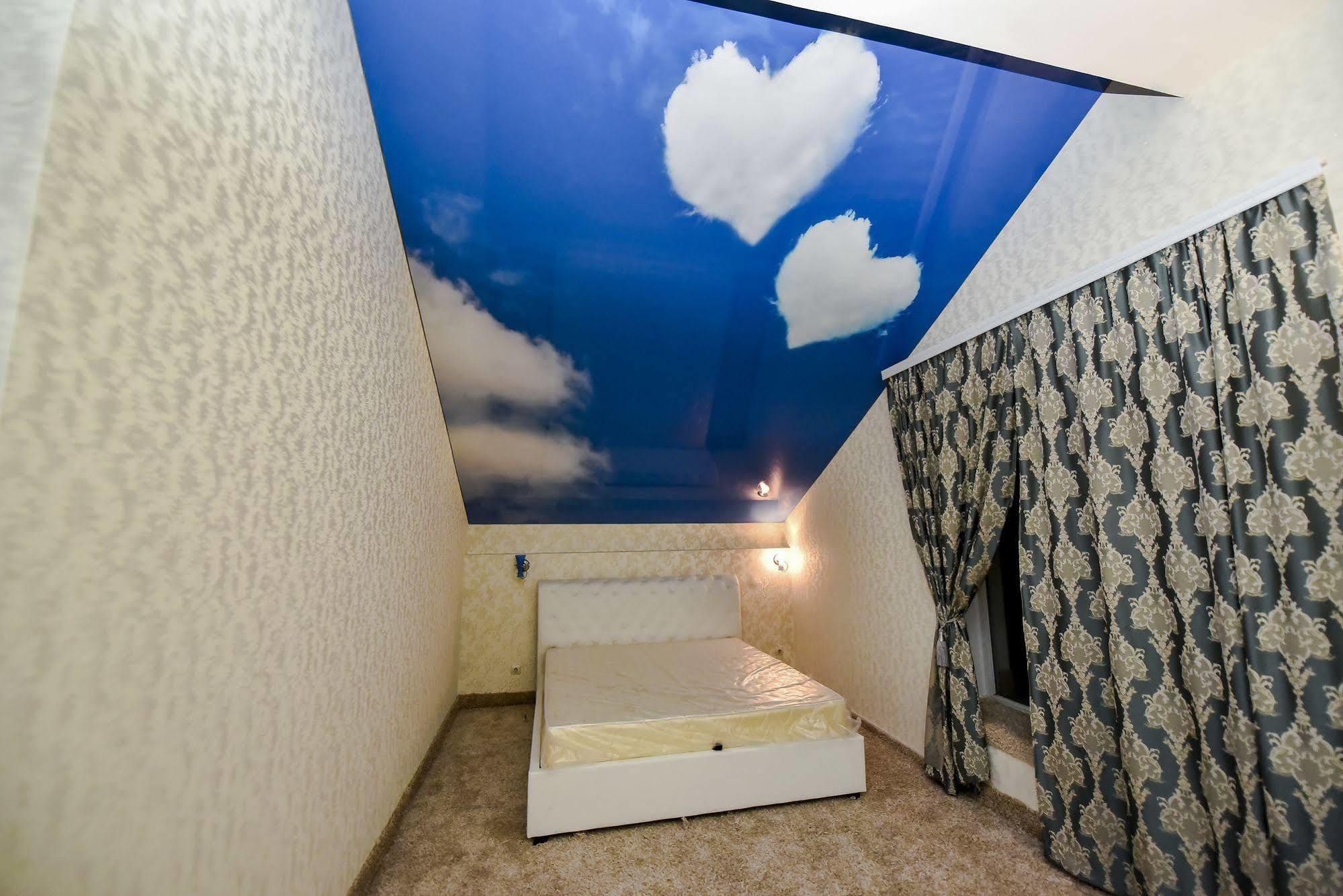 Mesogios Hotel Chişinau Exteriör bild